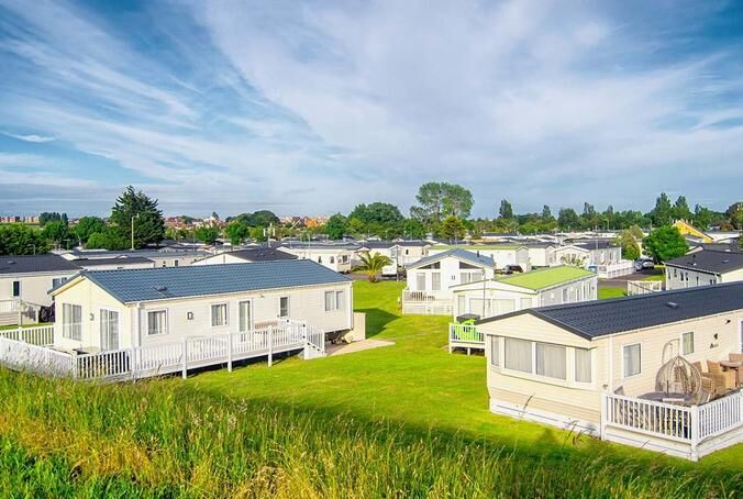 Mobile Home Crisis: How Land Ownership Shields from Climate Risks